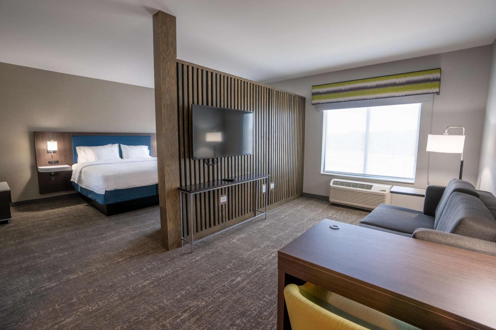 Hampton Inn By Hilton Huntley Chicago Εξωτερικό φωτογραφία